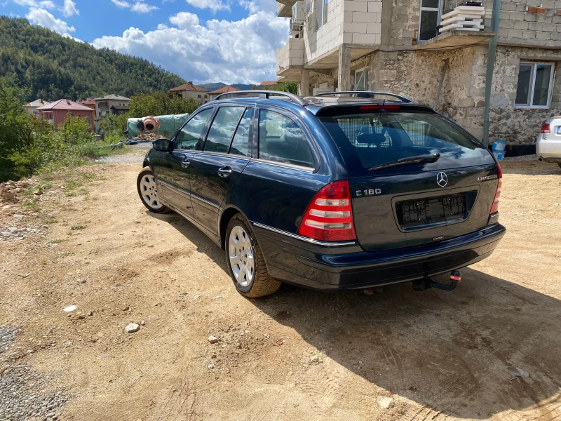 Mercedes-Benz C 180, снимка 5 - Автомобили и джипове - 44641589