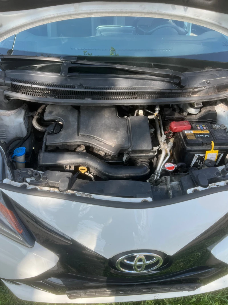 Toyota Aygo 1000 Kubik Tempomat , снимка 12 - Автомобили и джипове - 45536634