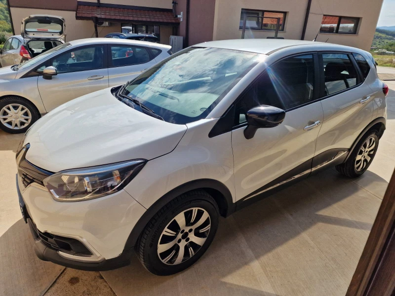 Renault Captur 1.5 dCi EDC, снимка 4 - Автомобили и джипове - 47862363