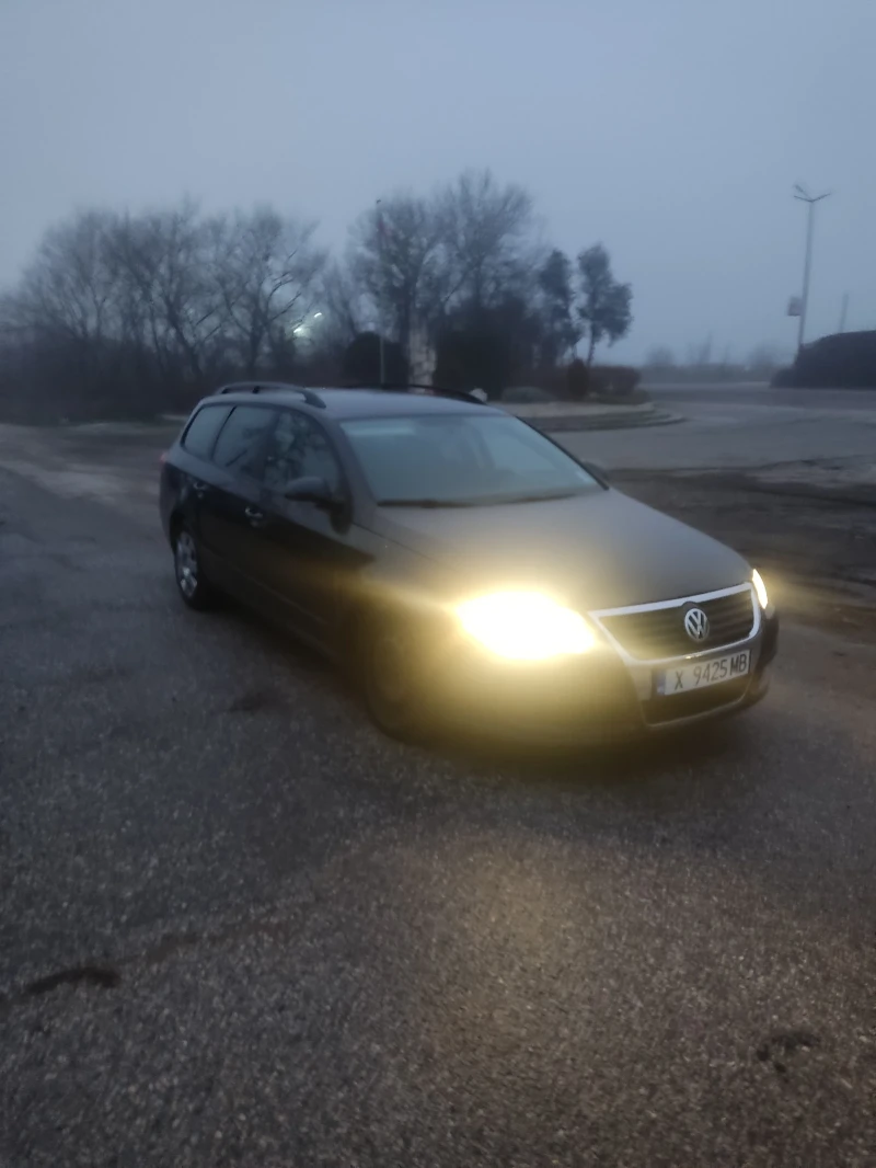 VW Passat, снимка 2 - Автомобили и джипове - 48409909