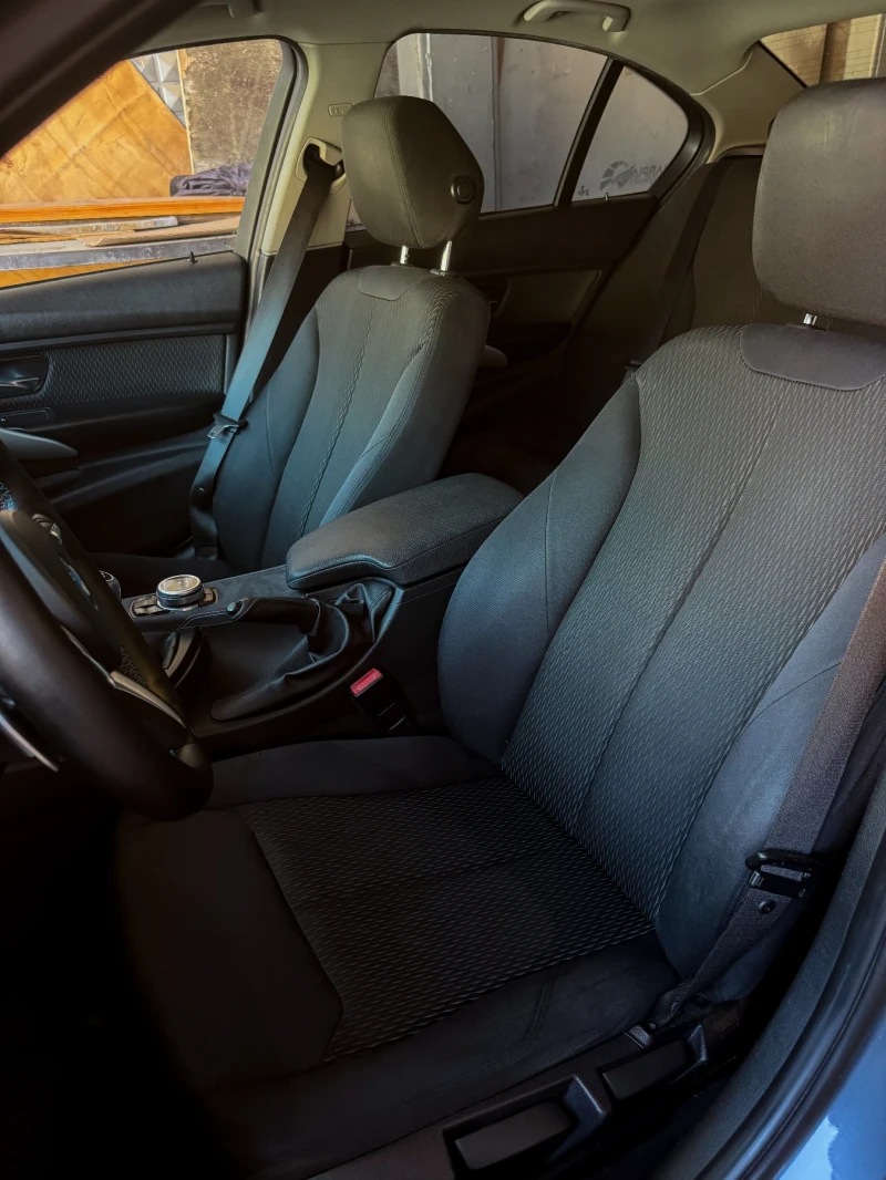 BMW 316 M-Пакет / Навигация / 19-ки Джанти, снимка 8 - Автомобили и джипове - 52733011