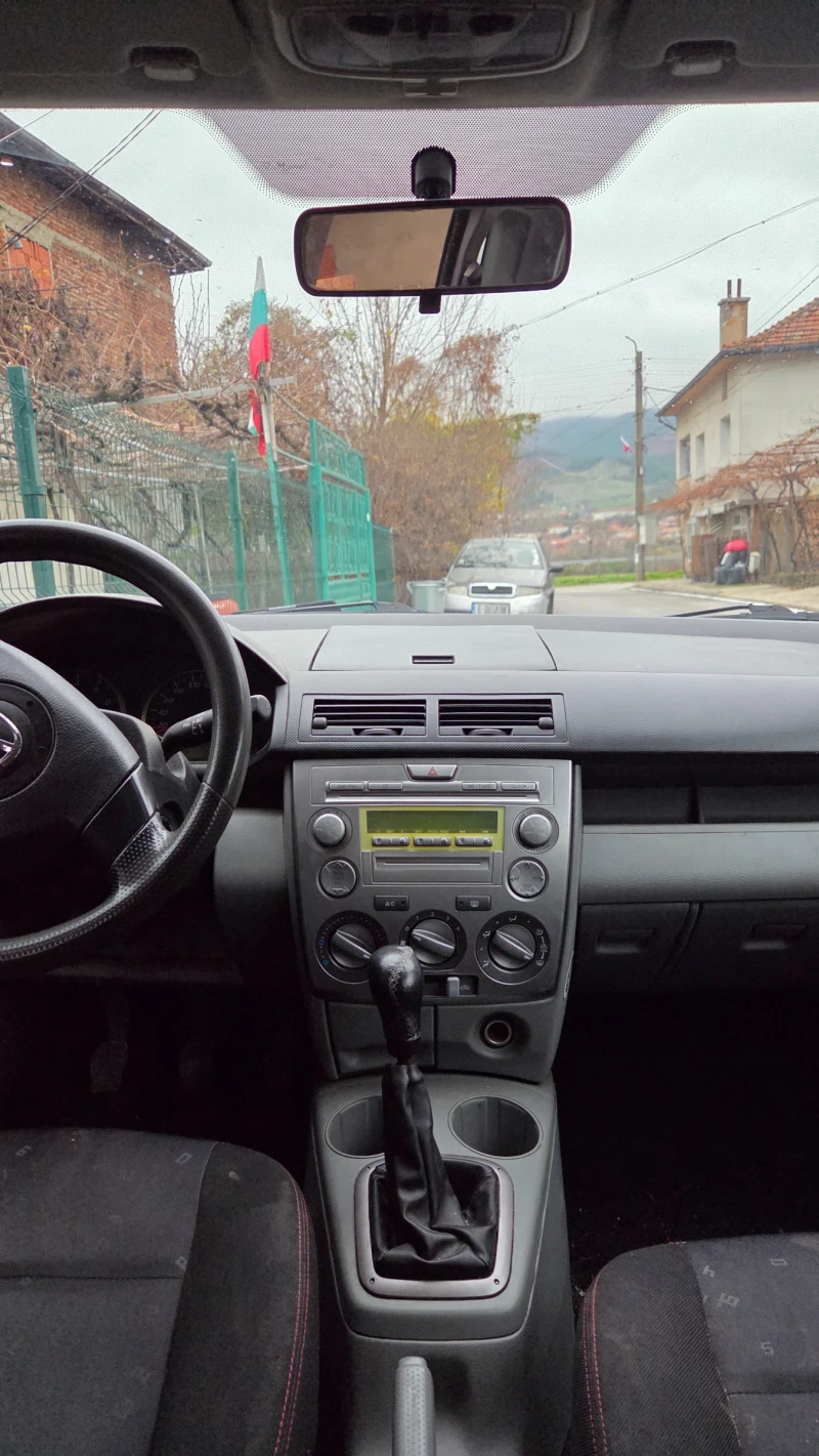 Mazda 2, снимка 6 - Автомобили и джипове - 52585577