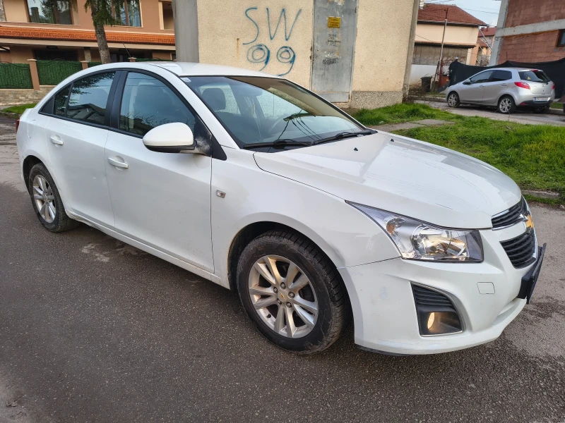 Chevrolet Cruze 1.6i 16v Facelift Euro 5B, снимка 2 - Автомобили и джипове - 52629562