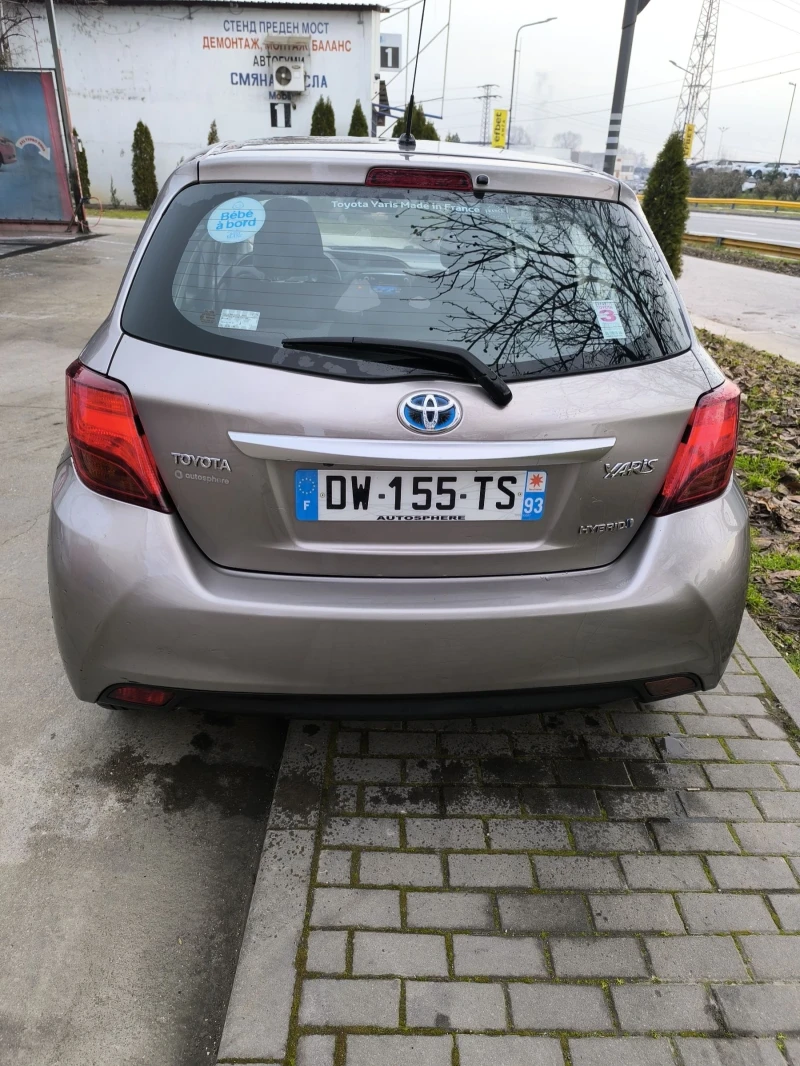 Toyota Yaris Hybrid , снимка 5 - Автомобили и джипове - 52887023