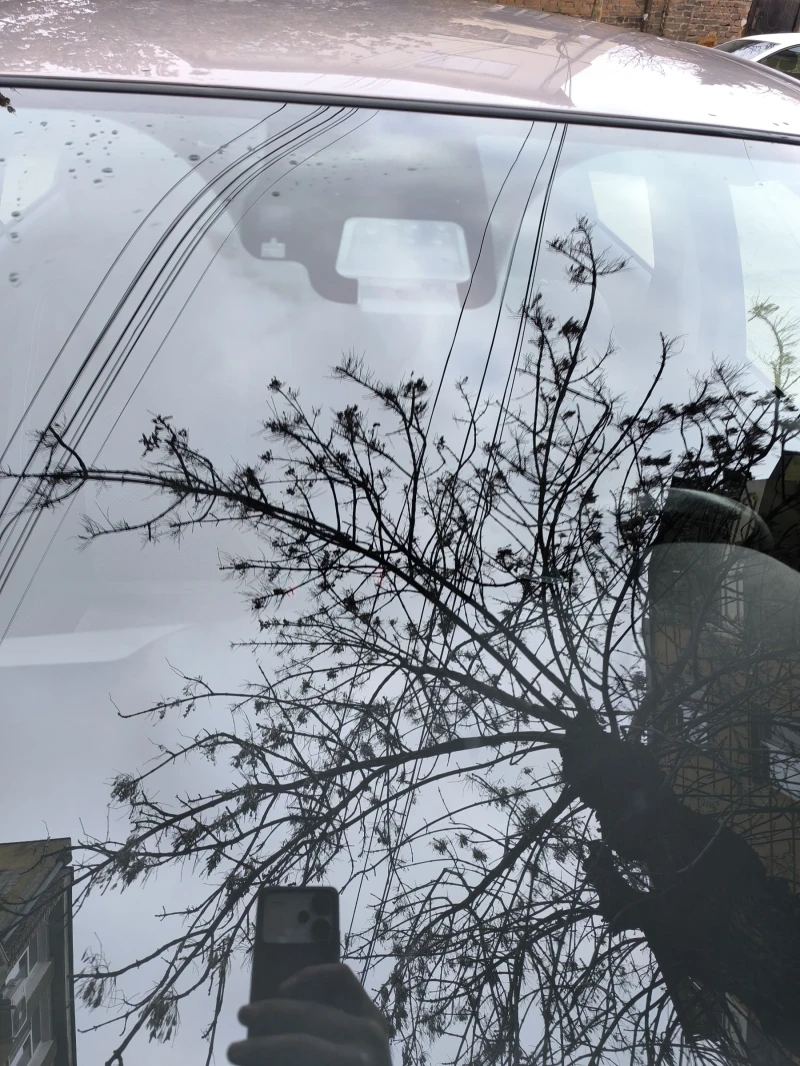 Toyota Yaris Hybrid , снимка 13 - Автомобили и джипове - 52887023