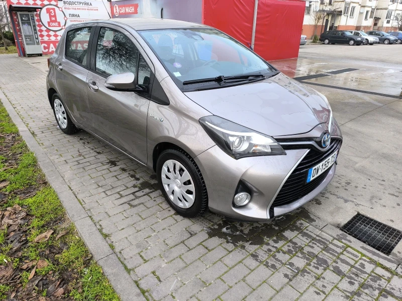 Toyota Yaris Hybrid , снимка 6 - Автомобили и джипове - 52887023