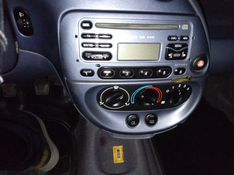 Ford Ka, снимка 3 - Автомобили и джипове - 52938224