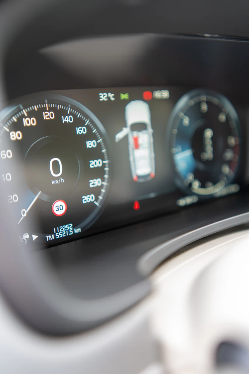 Volvo V90, снимка 6 - Автомобили и джипове - 53027098