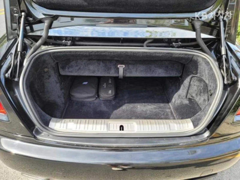 Rolls-Royce Dawn 6.6 V12 ФИНАНСИРАНЕ, снимка 12 - Автомобили и джипове - 53244162