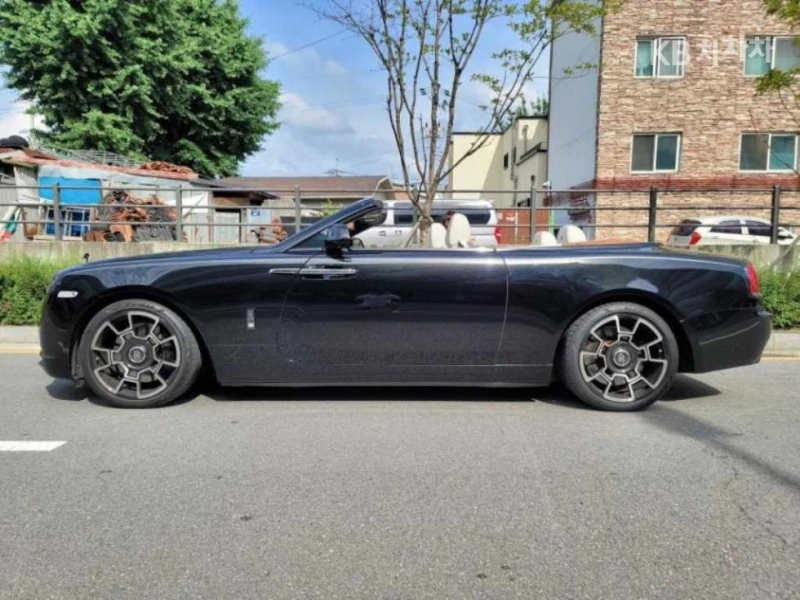 Rolls-Royce Dawn 6.6 V12 ФИНАНСИРАНЕ, снимка 5 - Автомобили и джипове - 53244162