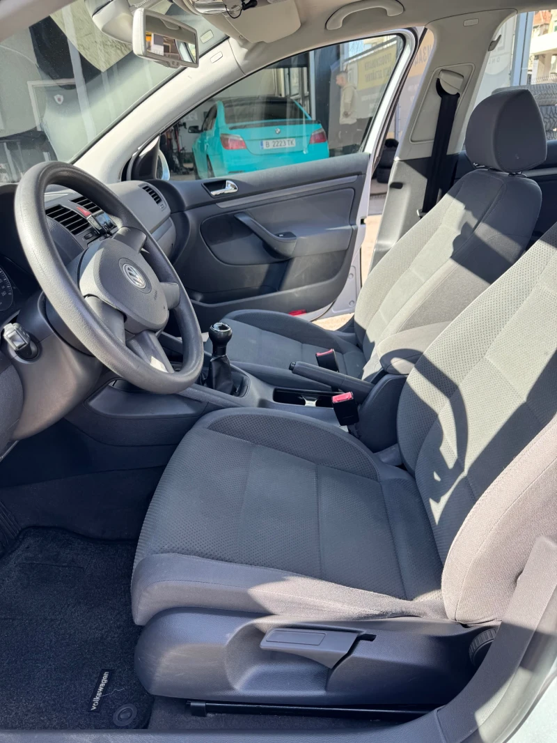 VW Golf 1.9TDI/105, снимка 11 - Автомобили и джипове - 53482235