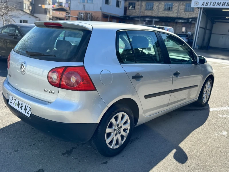 VW Golf 1.9TDI/105, снимка 8 - Автомобили и джипове - 53482235