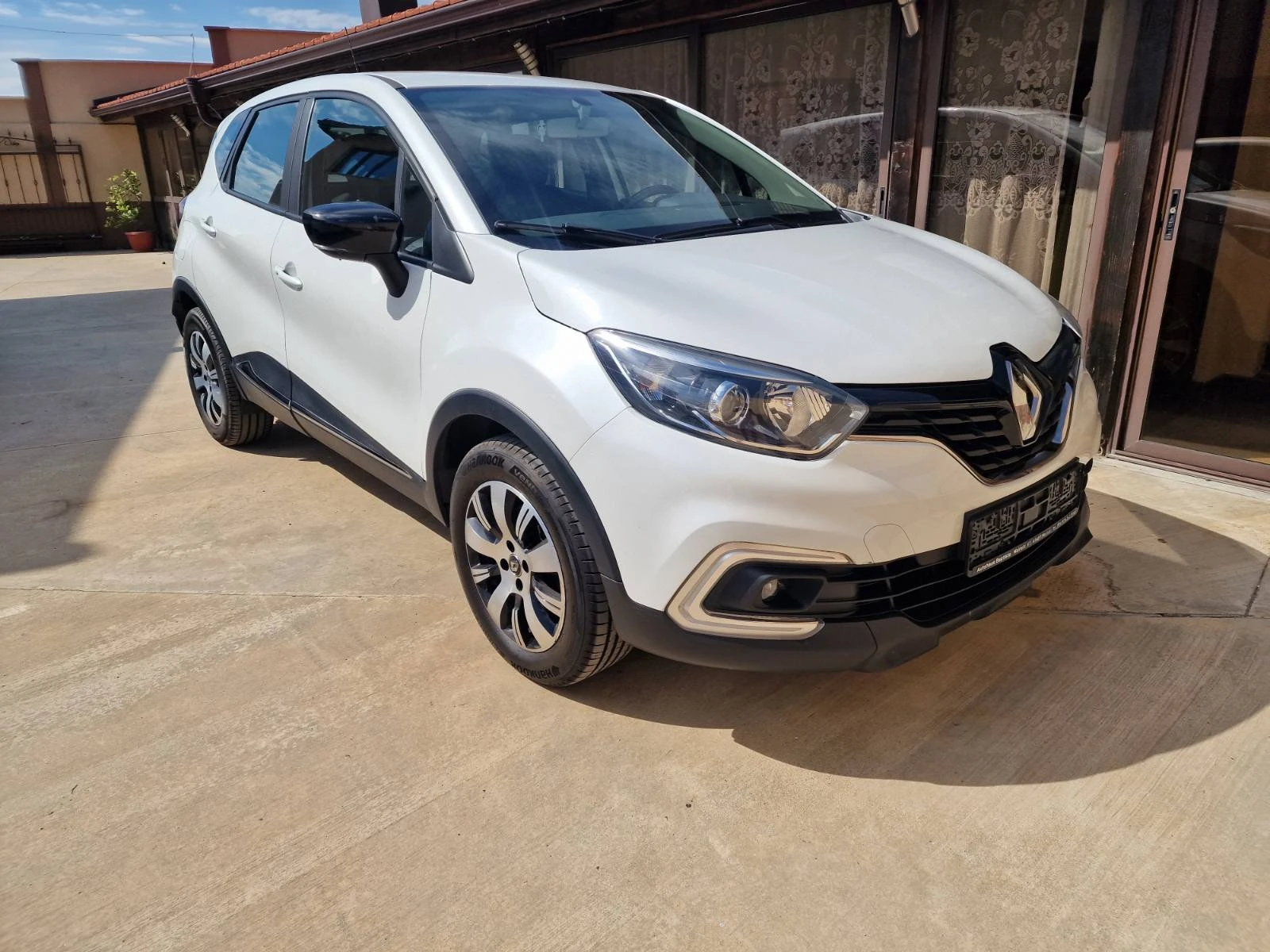 Renault Captur 1.5 dCi EDC - изображение 2