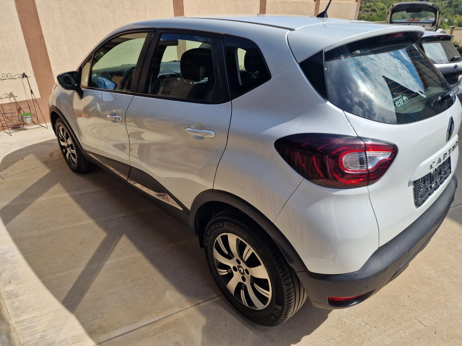 Renault Captur 1.5 dCi EDC - изображение 5