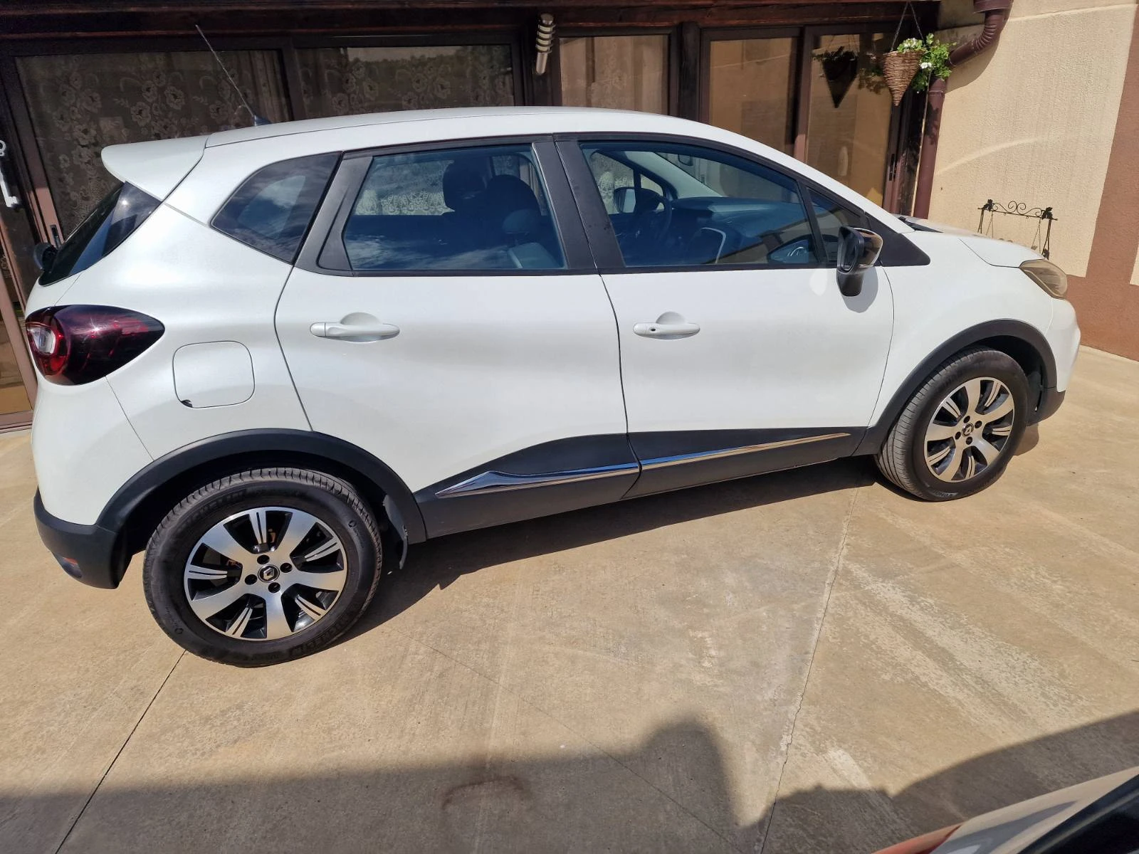 Renault Captur 1.5 dCi EDC - изображение 7