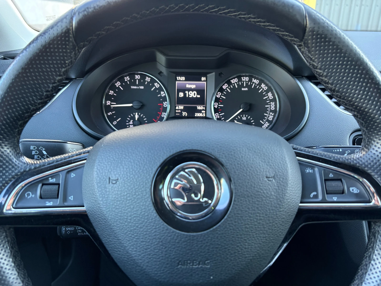 Skoda Octavia 1.6 TDI  - изображение 5