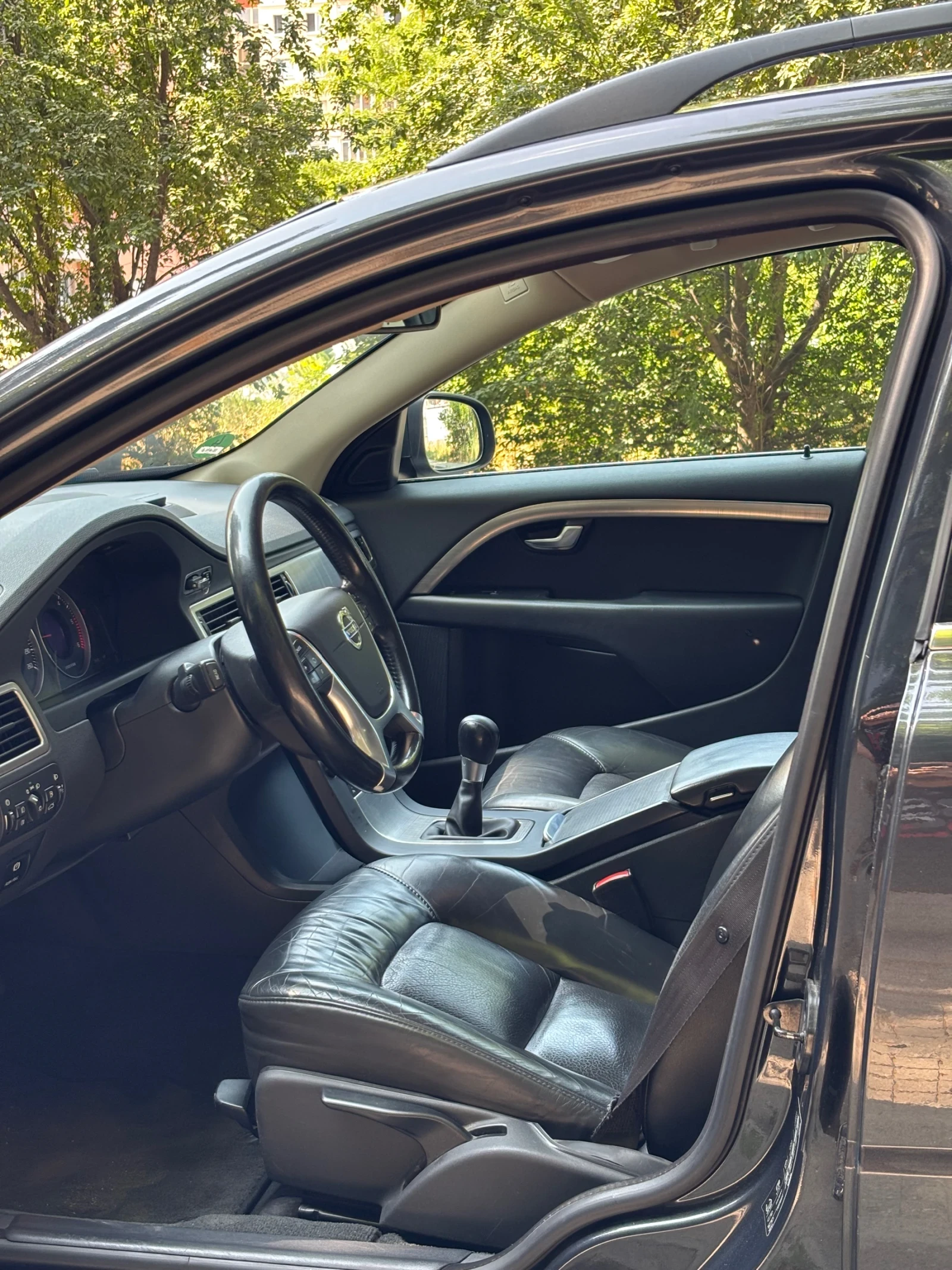 Volvo V70 2.0D - изображение 9
