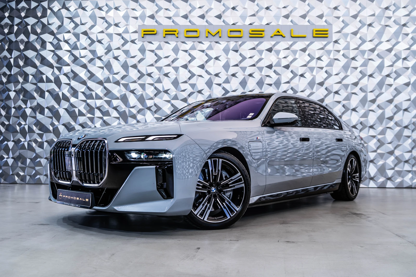 BMW 750 e xDrive Hybrid* Pano* Bowers&Wilkins | Mobile.bg   1