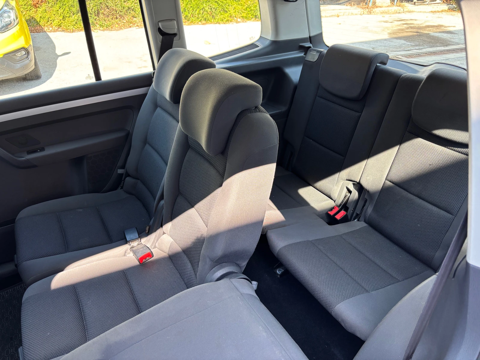 VW Touran 7-места - изображение 7