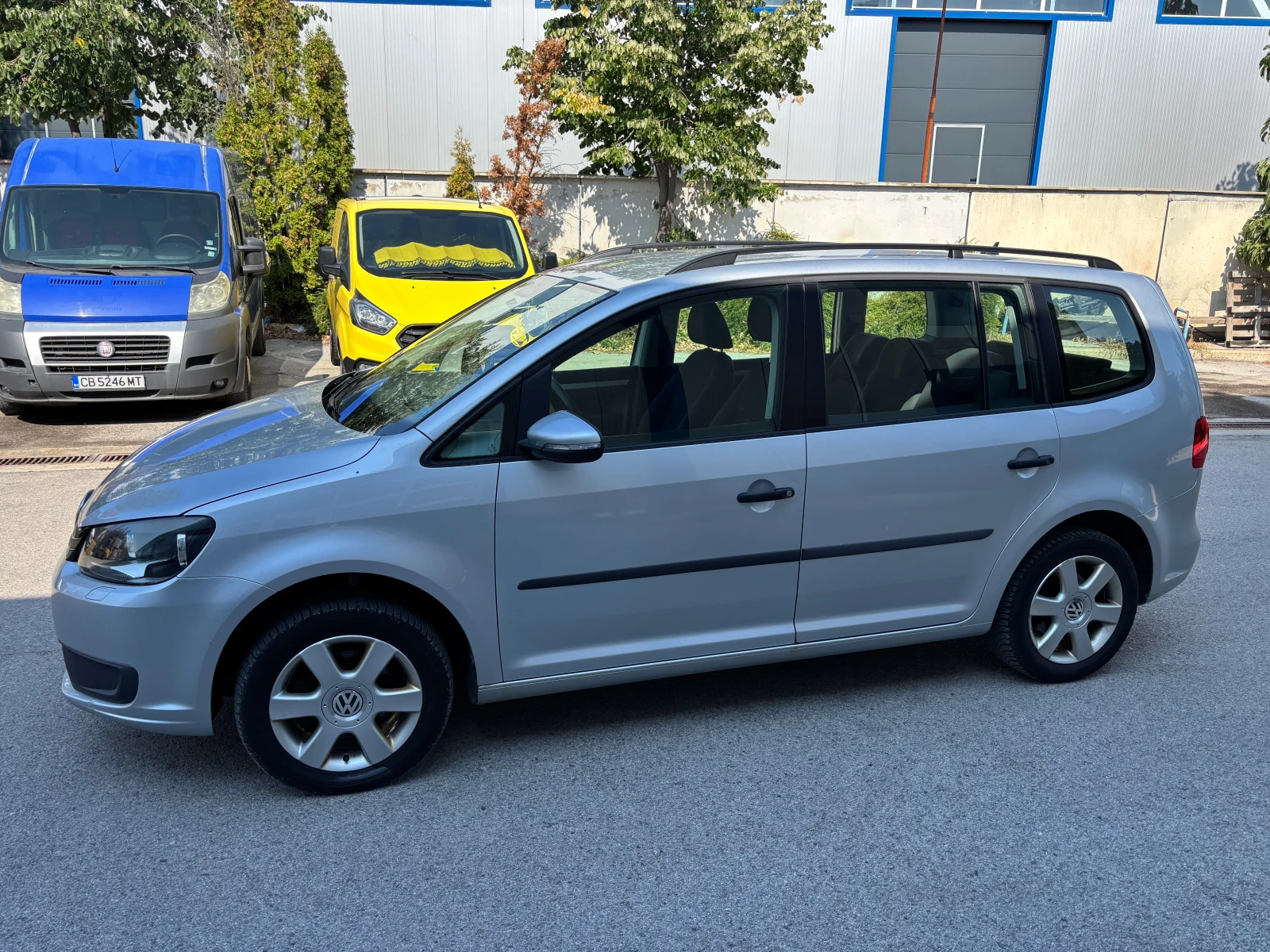 VW Touran 7-места - изображение 6