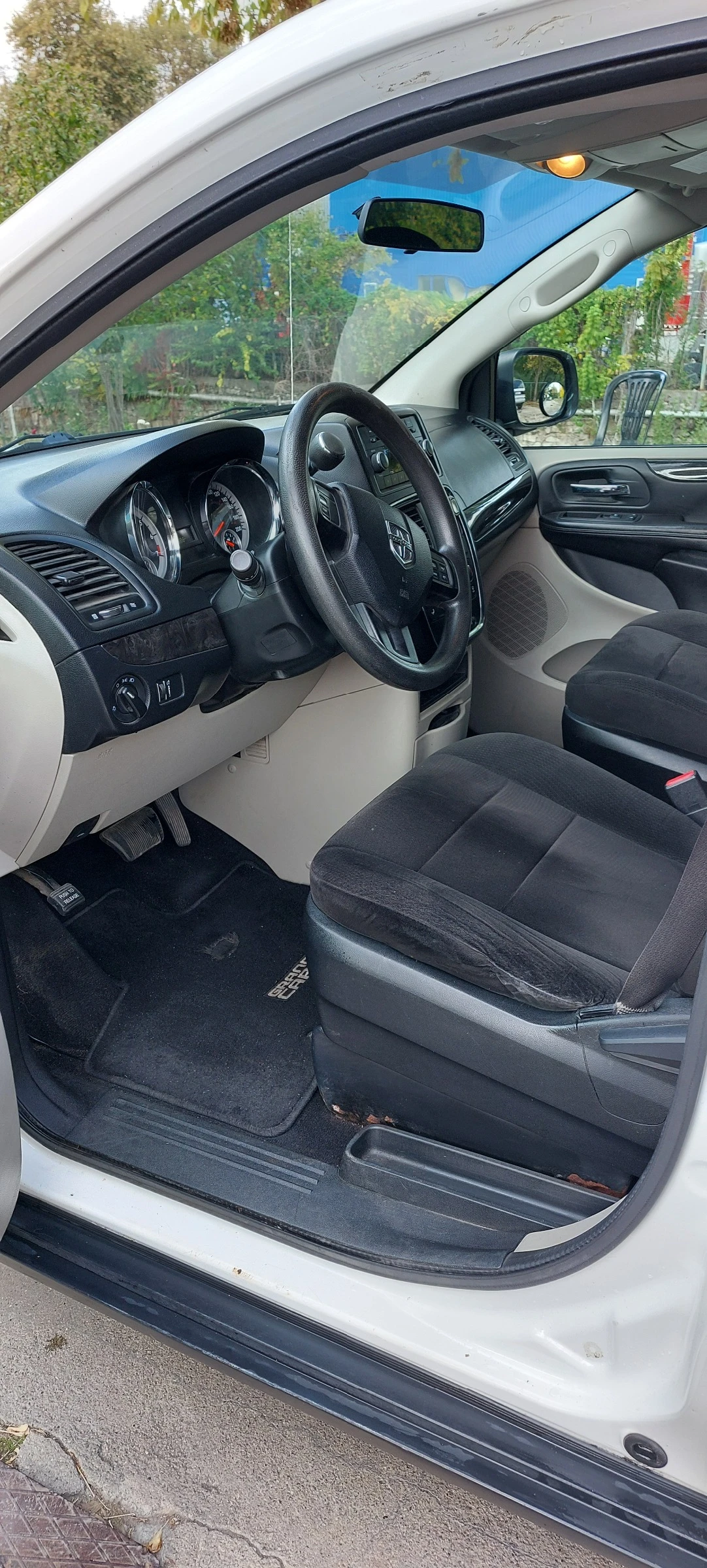 Dodge Caravan  - изображение 5