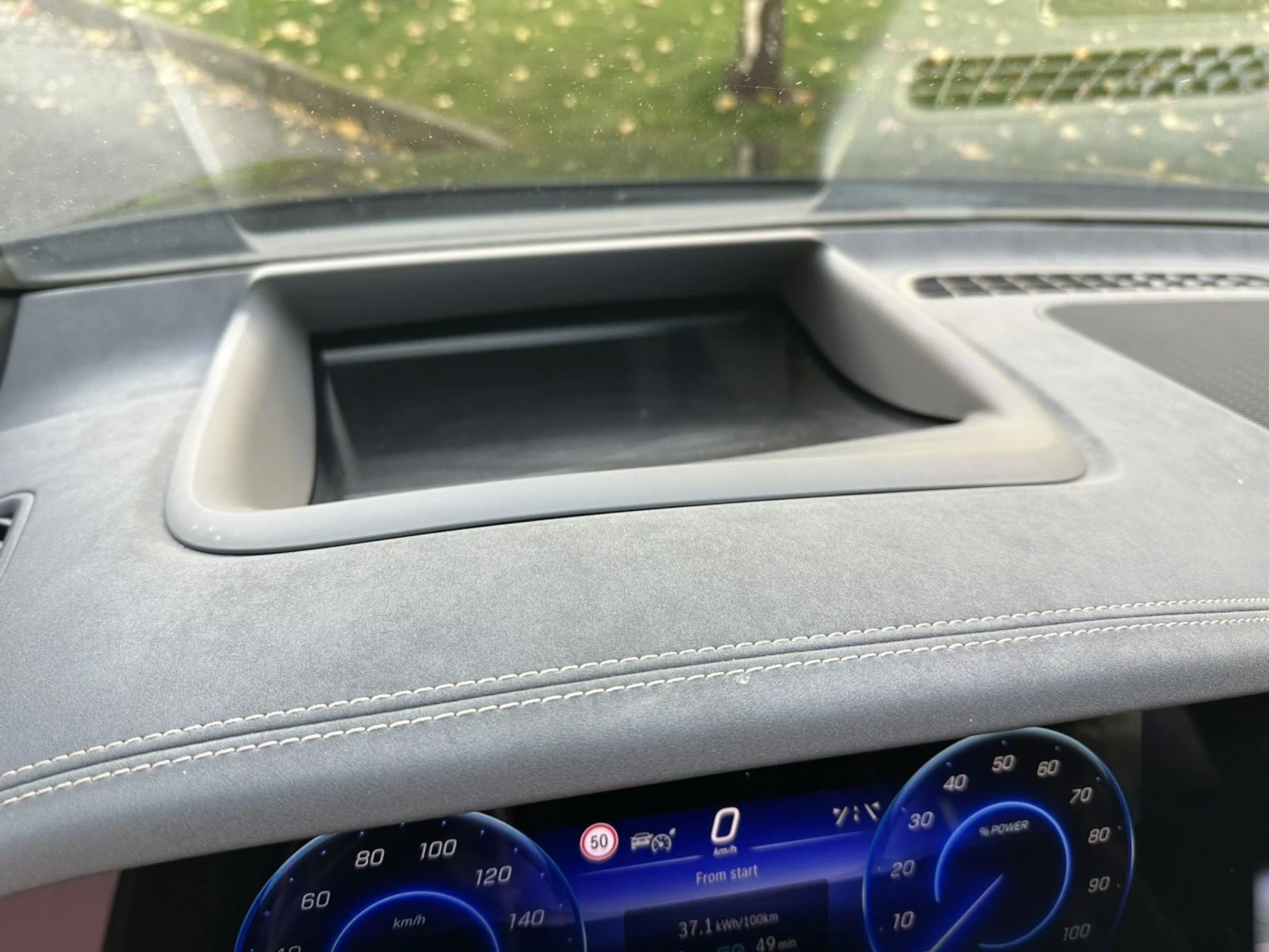 Mercedes-Benz EQS 450+ / HYPERSCREEN / 98.7%  | Mobile.bg   15