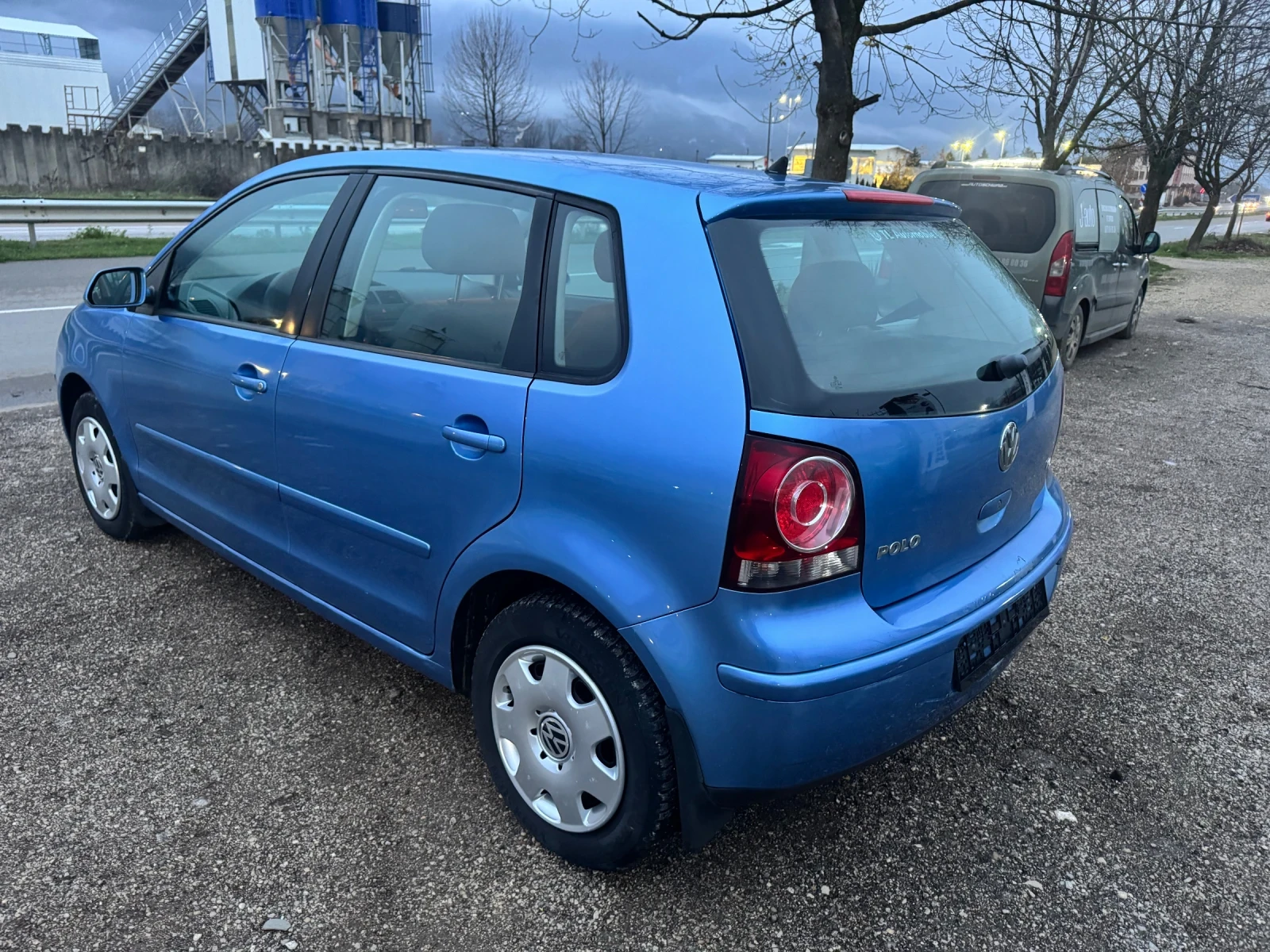 VW Polo 1.4i KLIMA 80000km.  - изображение 4