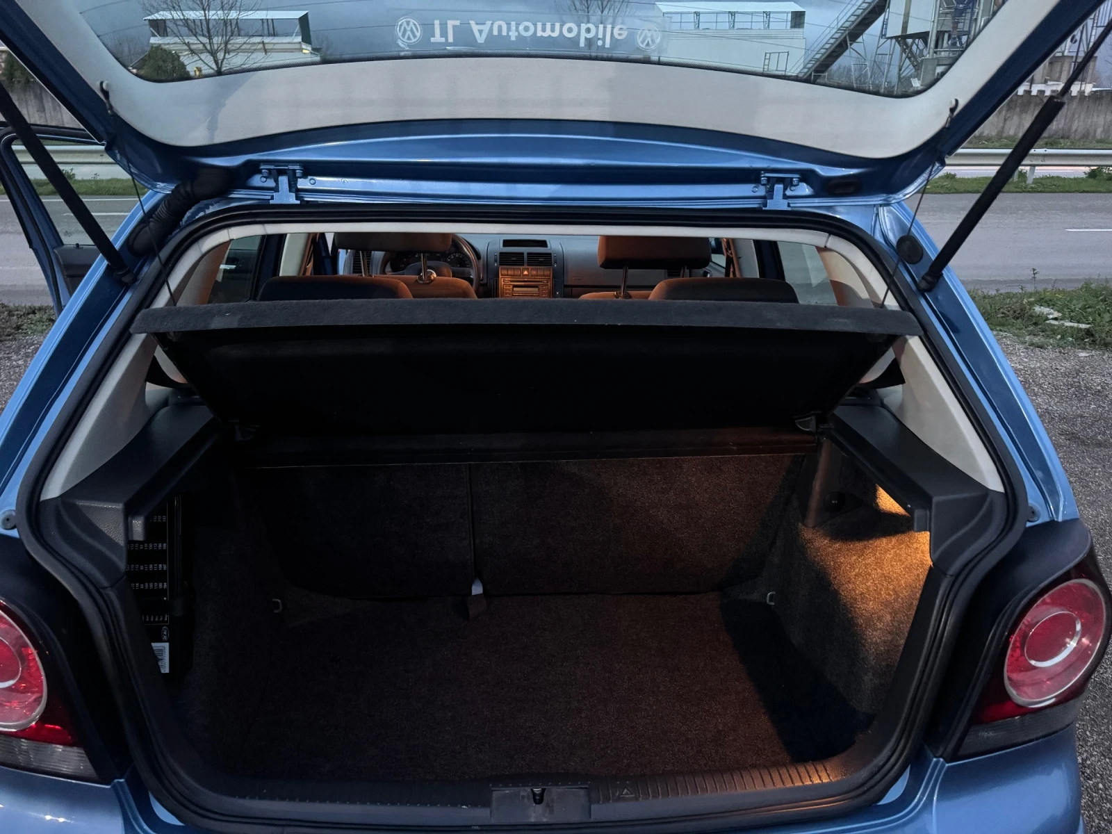 VW Polo 1.4i KLIMA 80000km.  - изображение 8