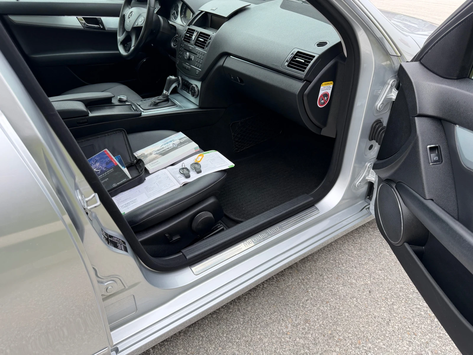 Mercedes-Benz C 180 156�.�. NAVI XENON �������� | Mobile.bg � ����������� 15