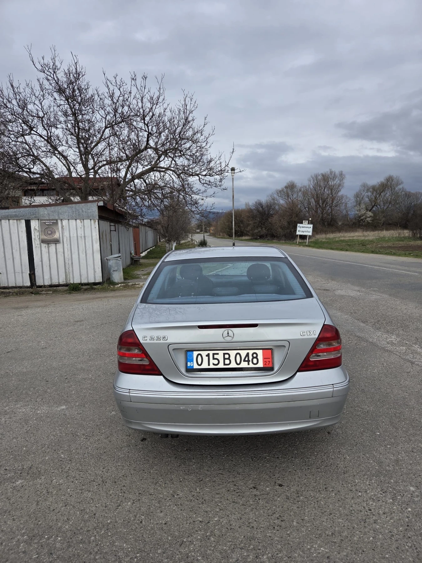 Mercedes-Benz C 220, снимка 6 - Автомобили и джипове - 54057395