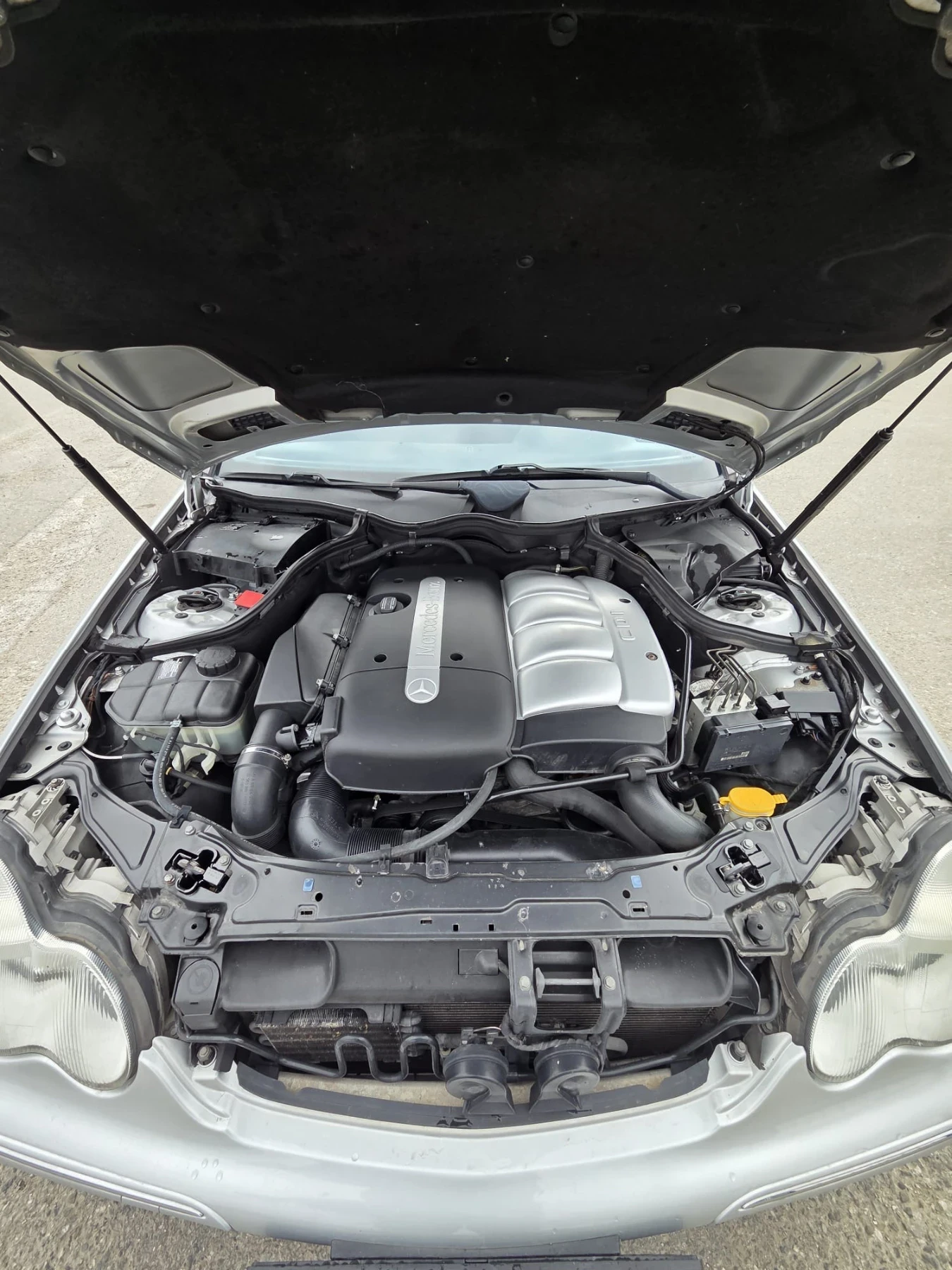 Mercedes-Benz C 220, снимка 9 - Автомобили и джипове - 54057395