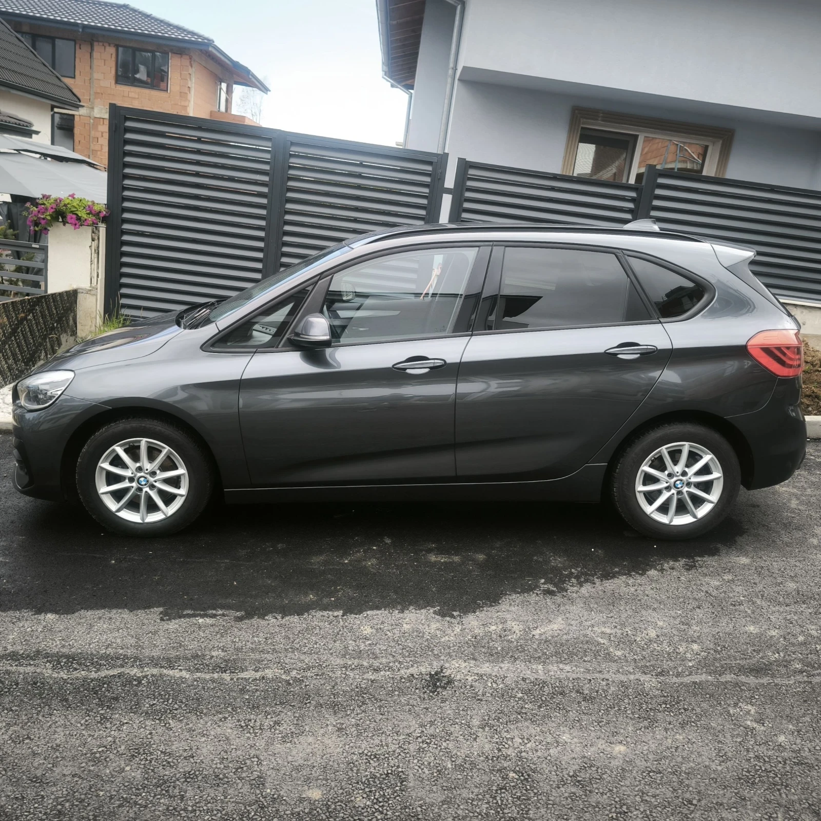 BMW 2 Active Tourer 216d Business 2021г., снимка 6 - Автомобили и джипове - 54398091