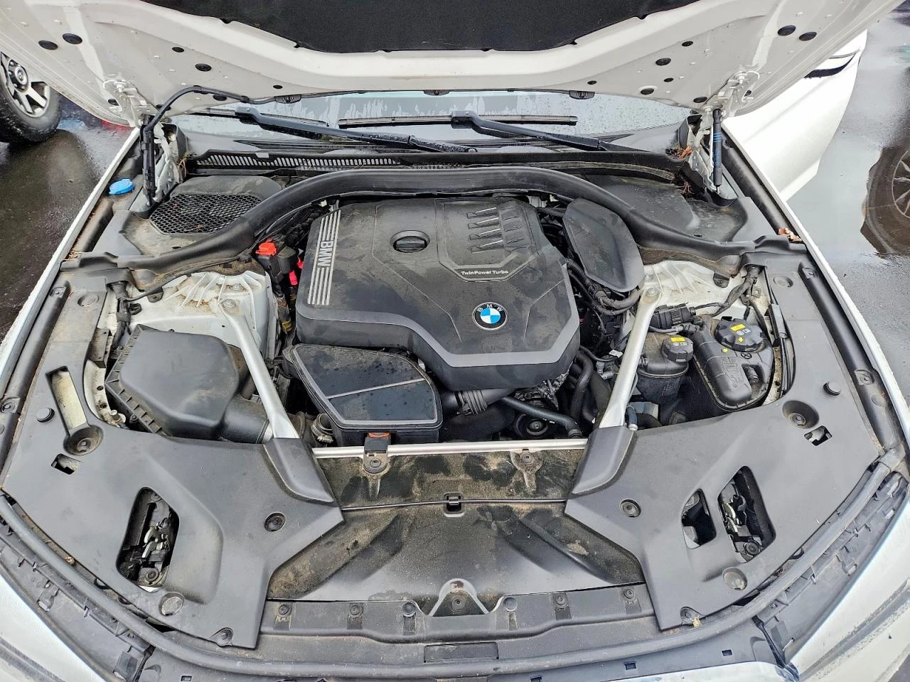 BMW 530 2.0l Xi, снимка 11 - Автомобили и джипове - 54417369