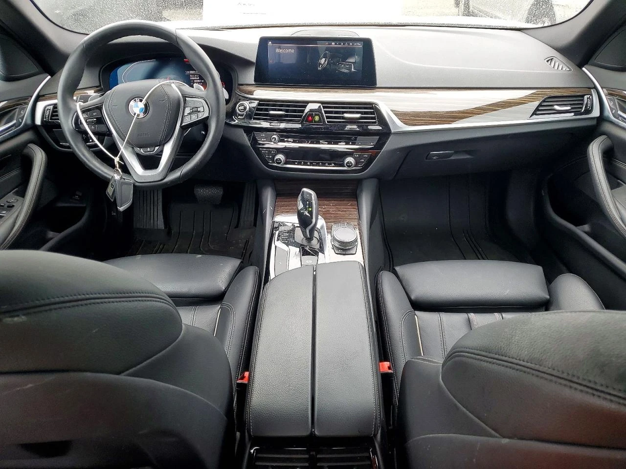 BMW 530 2.0l Xi, снимка 8 - Автомобили и джипове - 54417369