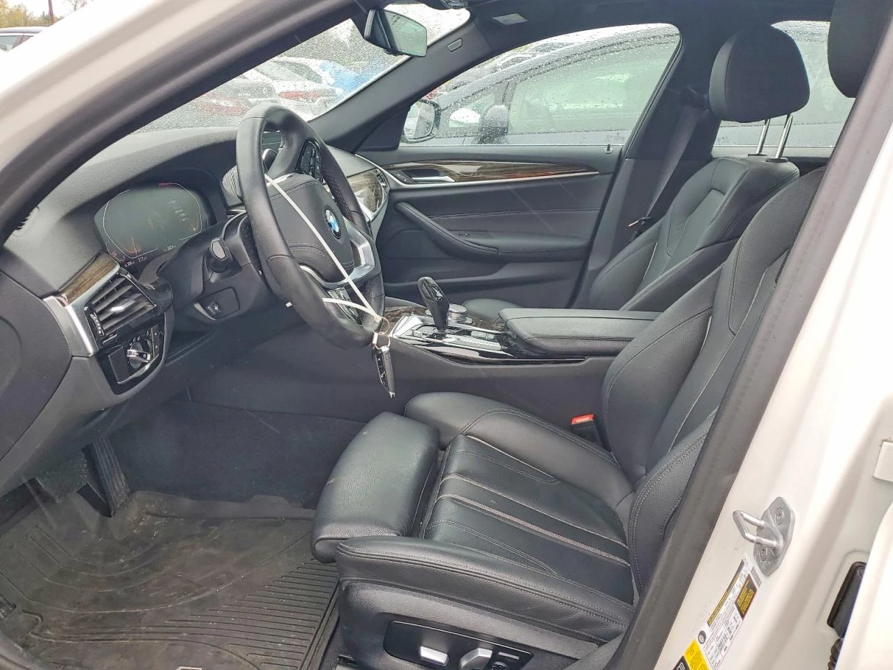 BMW 530 2.0l Xi, снимка 7 - Автомобили и джипове - 54417369