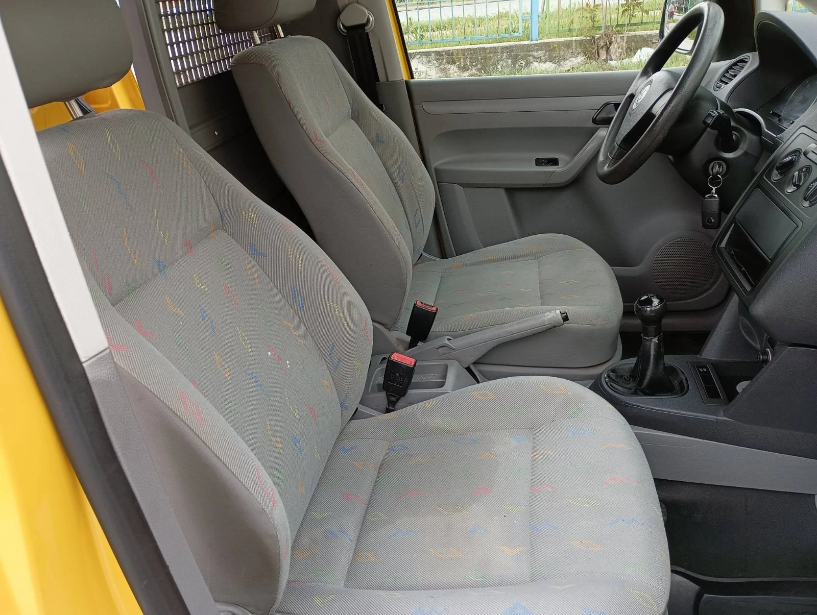 VW Caddy 1.9SDI, снимка 3 - Автомобили и джипове - 54518851