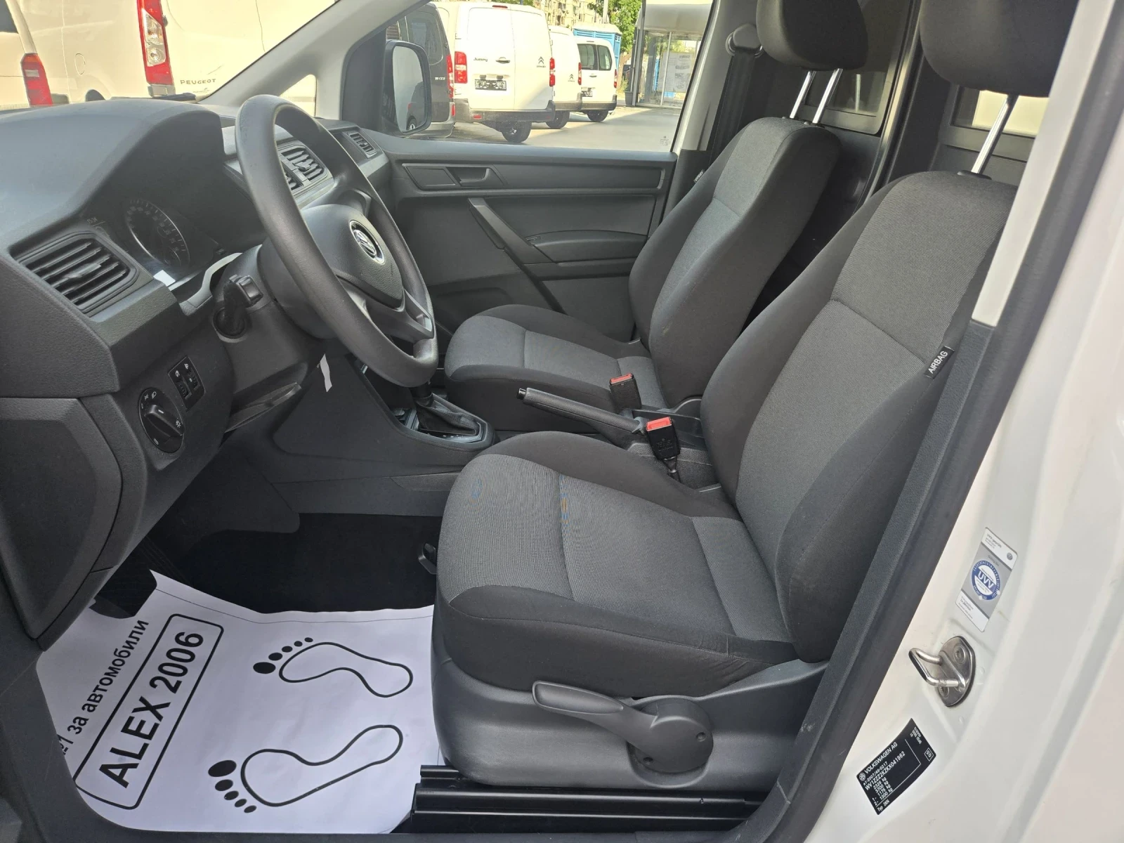 VW Caddy 2.0 TDI MAXI, снимка 7 - Автомобили и джипове - 54670912
