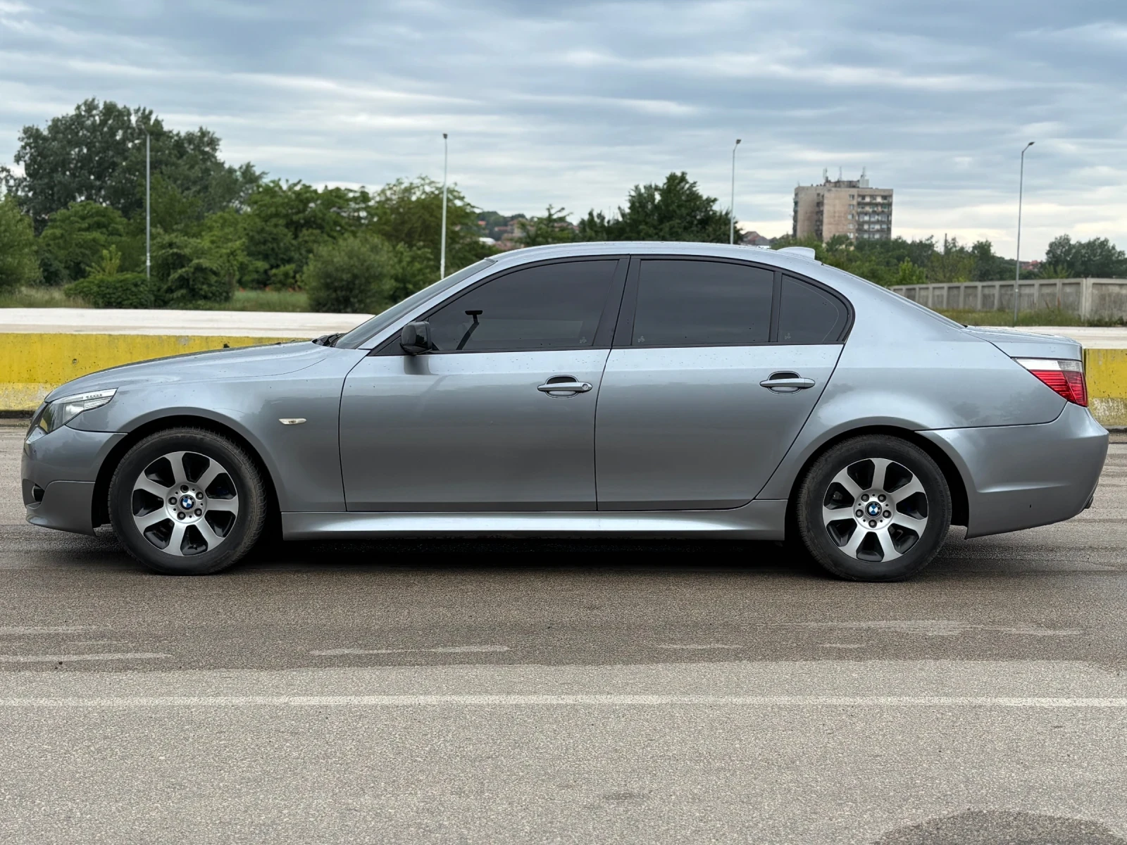BMW 525 D, снимка 4 - Автомобили и джипове - 54671225