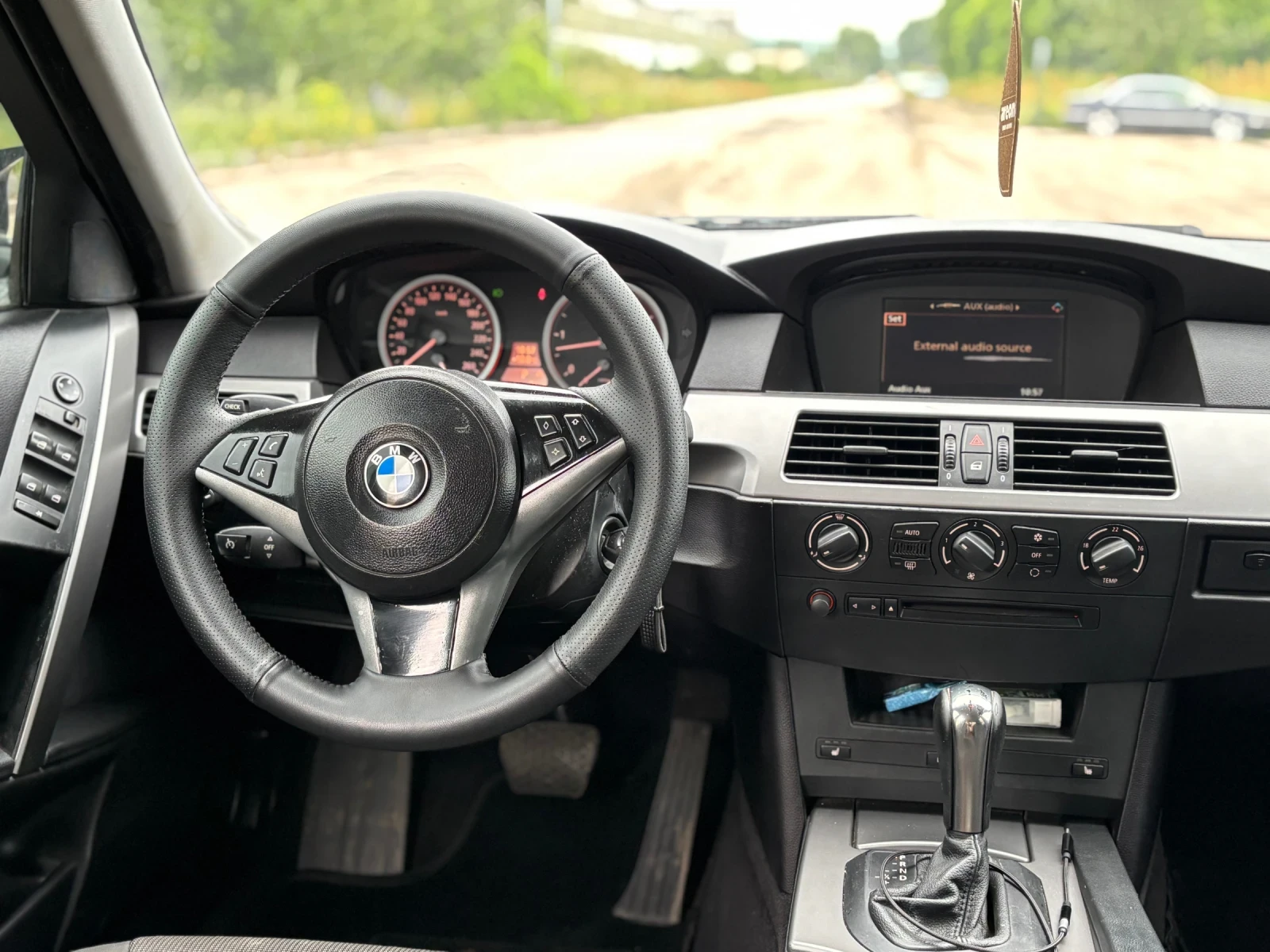 BMW 525 D, снимка 11 - Автомобили и джипове - 54671225