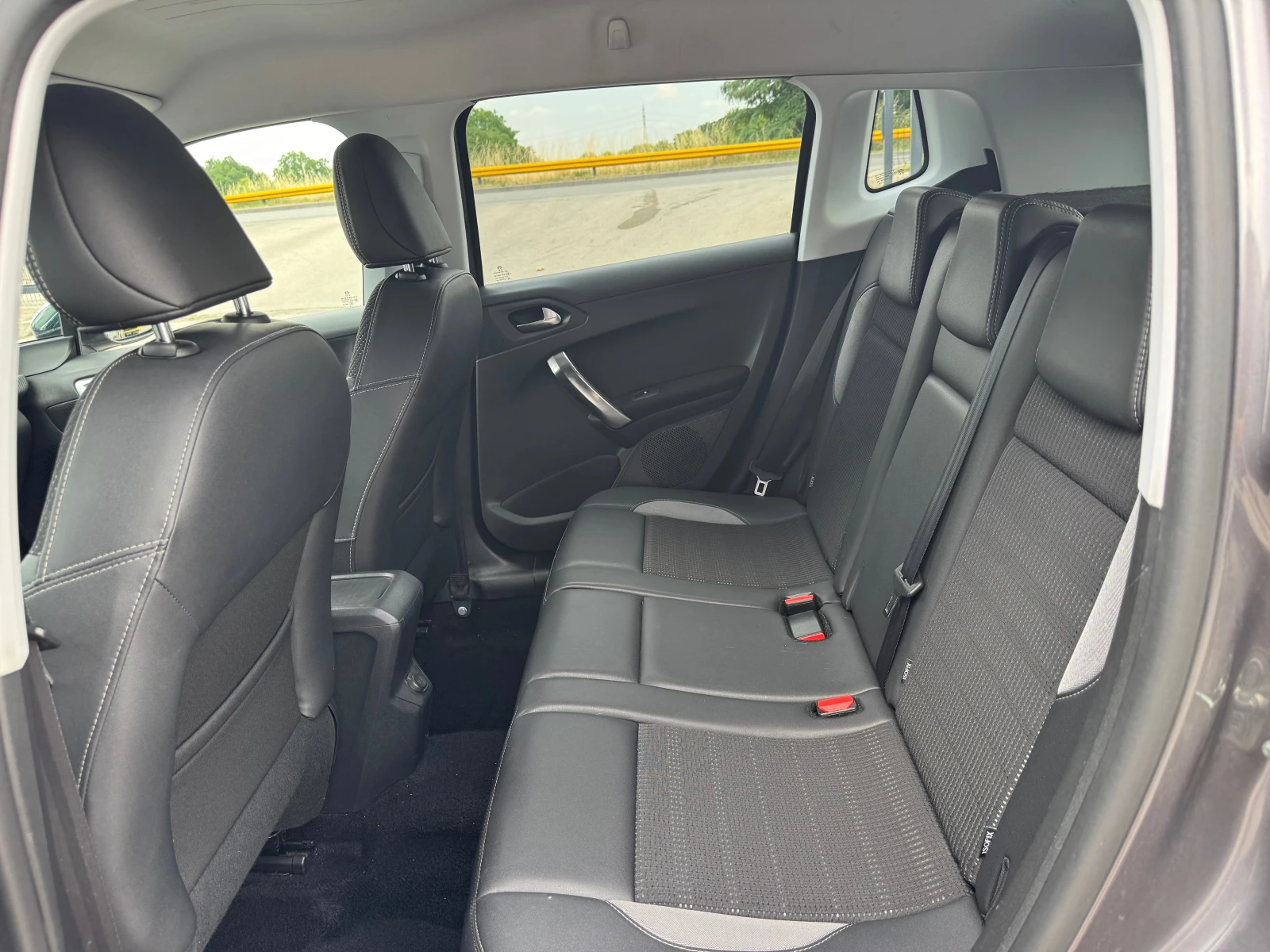 Peugeot 2008 1.6 HDI ALLURE | Mobile.bg � ����������� 11