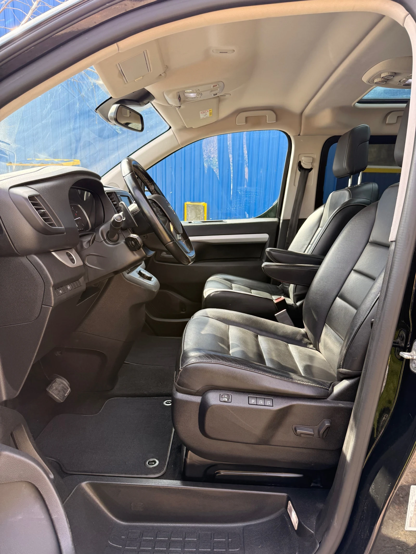 Opel Zafira Life* VIP* 5+ 1, снимка 12 - Автомобили и джипове - 55080057