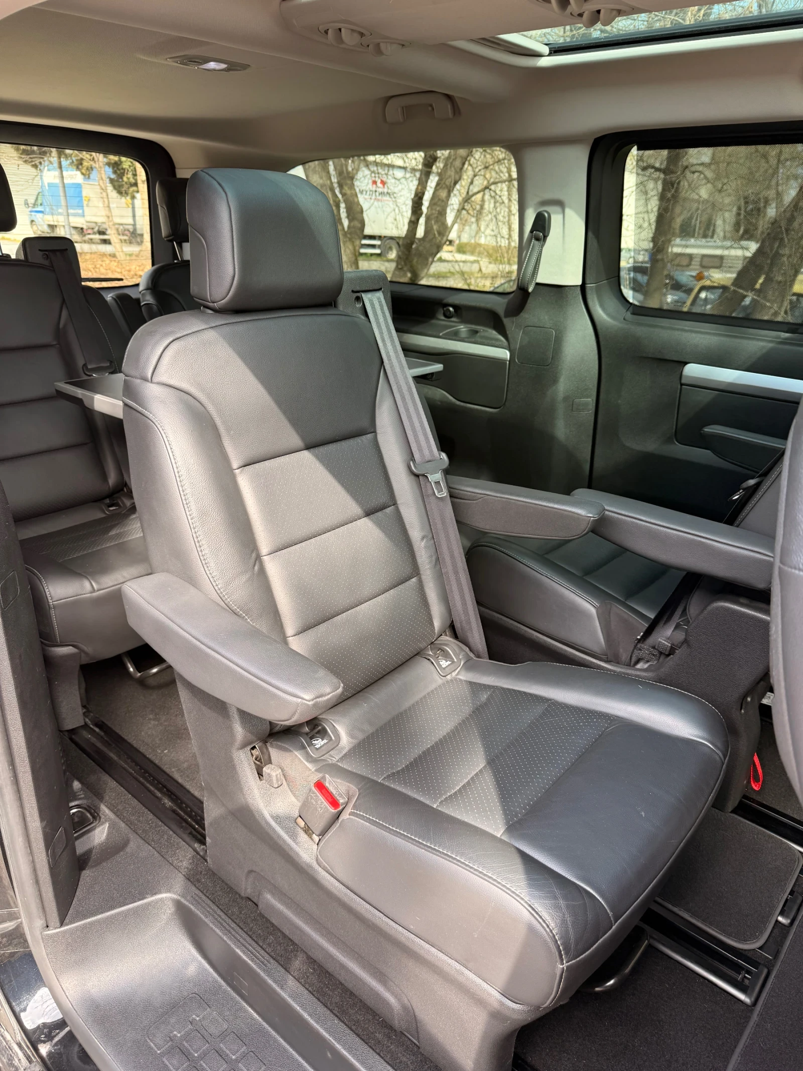 Opel Zafira Life* VIP* 5+ 1, снимка 11 - Автомобили и джипове - 55080057