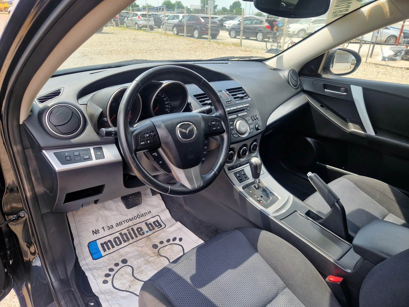 Mazda 3 2.0I AUTOMATIC, снимка 11 - Автомобили и джипове - 55094095