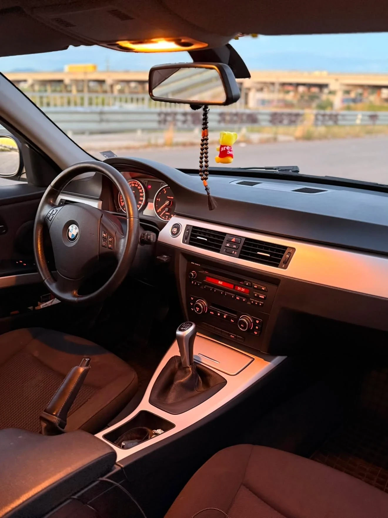 BMW 320, снимка 10 - Автомобили и джипове - 55305874