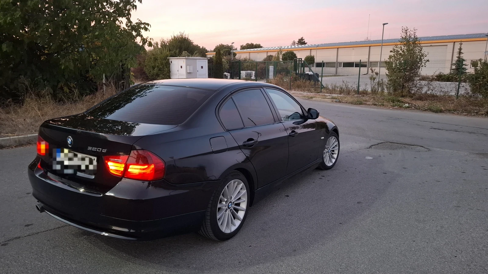 BMW 320, снимка 6 - Автомобили и джипове - 55305874