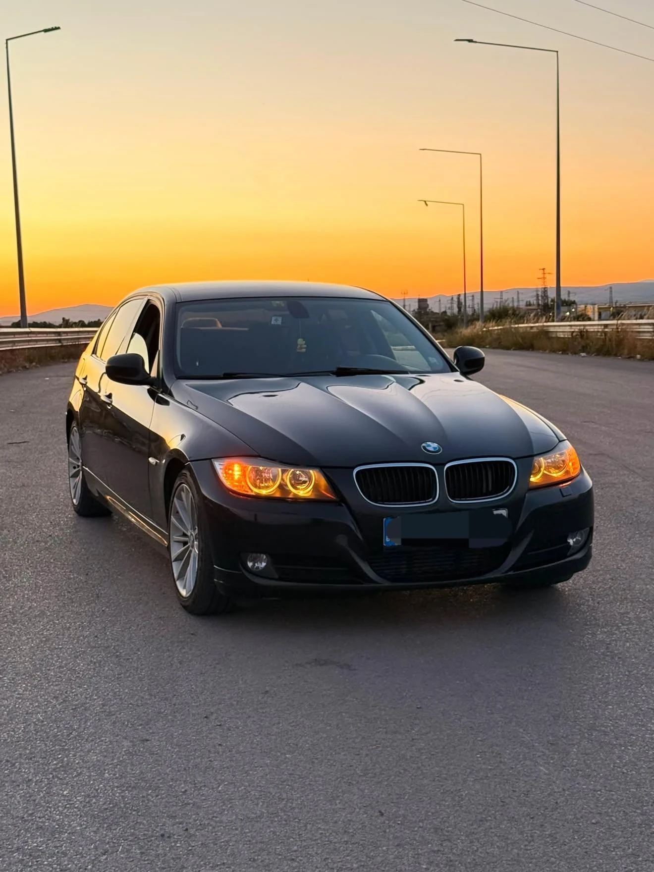 BMW 320, снимка 2 - Автомобили и джипове - 55305874