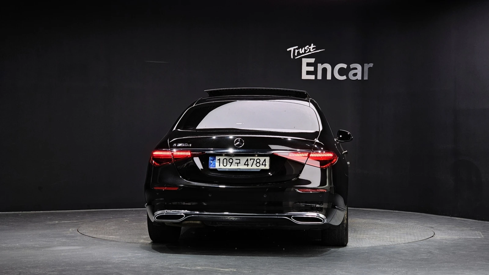 Mercedes-Benz S 350 4MATIC/ОБДУХВАНЕ/ПАНОРАМА/ДИСТРОНИК/360, снимка 4 - Автомобили и джипове - 55444702