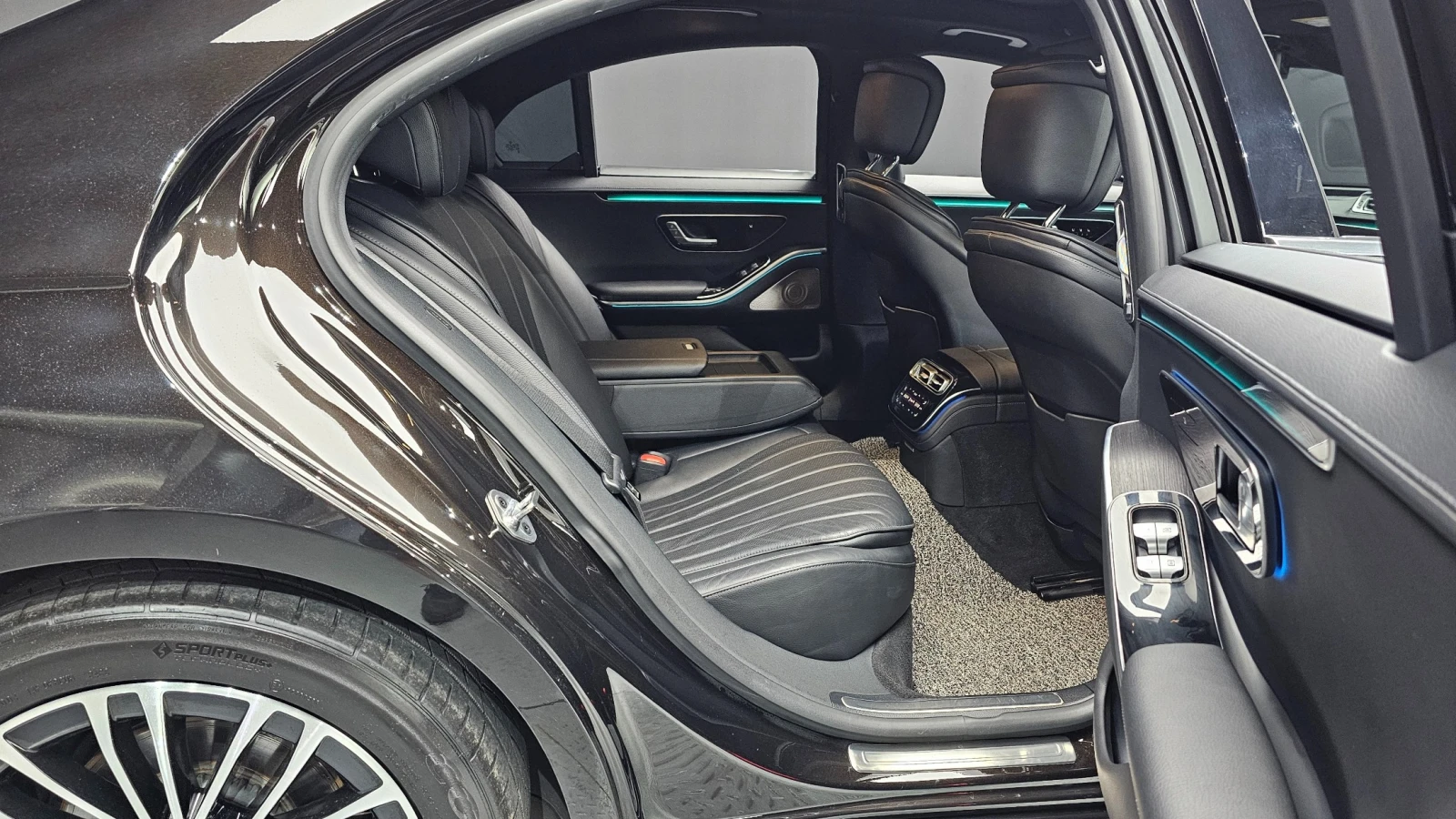 Mercedes-Benz S 350 4MATIC/ОБДУХВАНЕ/ПАНОРАМА/ДИСТРОНИК/360, снимка 14 - Автомобили и джипове - 55444702