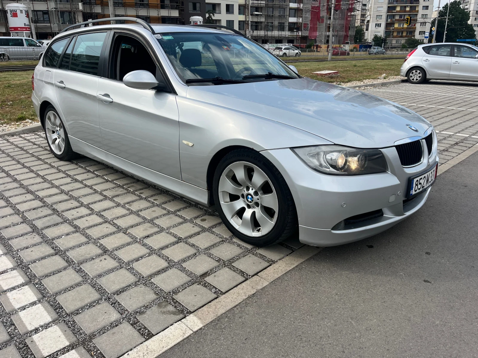 BMW 320, снимка 7 - Автомобили и джипове - 55515412