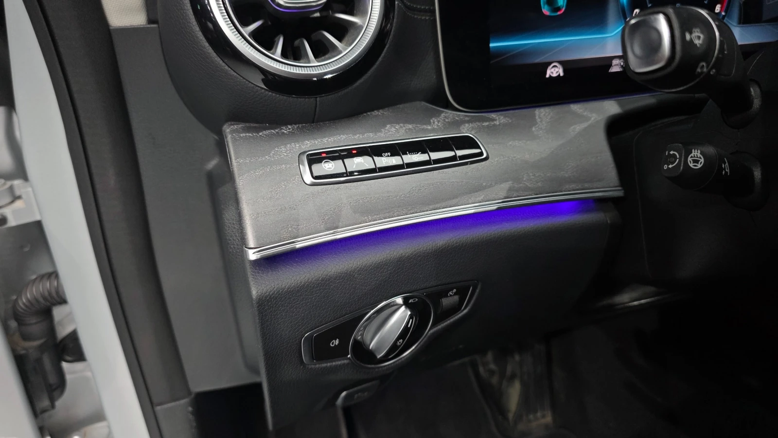 Mercedes-Benz CLS CLS400d 4MATIC | AMG Line | HUD | 360  камера, снимка 17 - Автомобили и джипове - 55663954